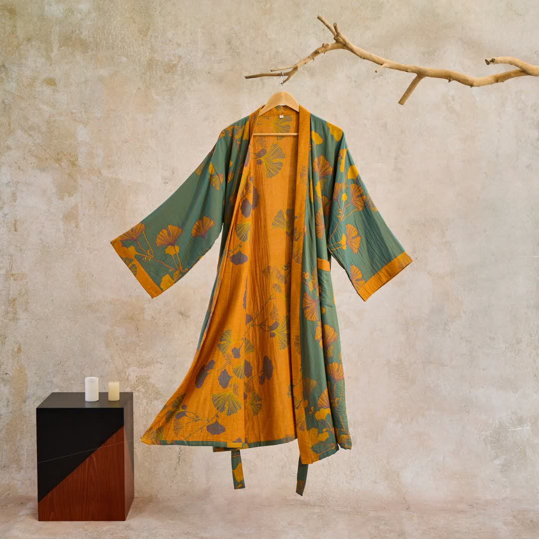 Kimono en coton avec grand motif de feuilles de ginkgo – Robe de chambre en gaze double couche pour femmes et hommes, vêtement d’intérieur en tissu éponge | Sulvida