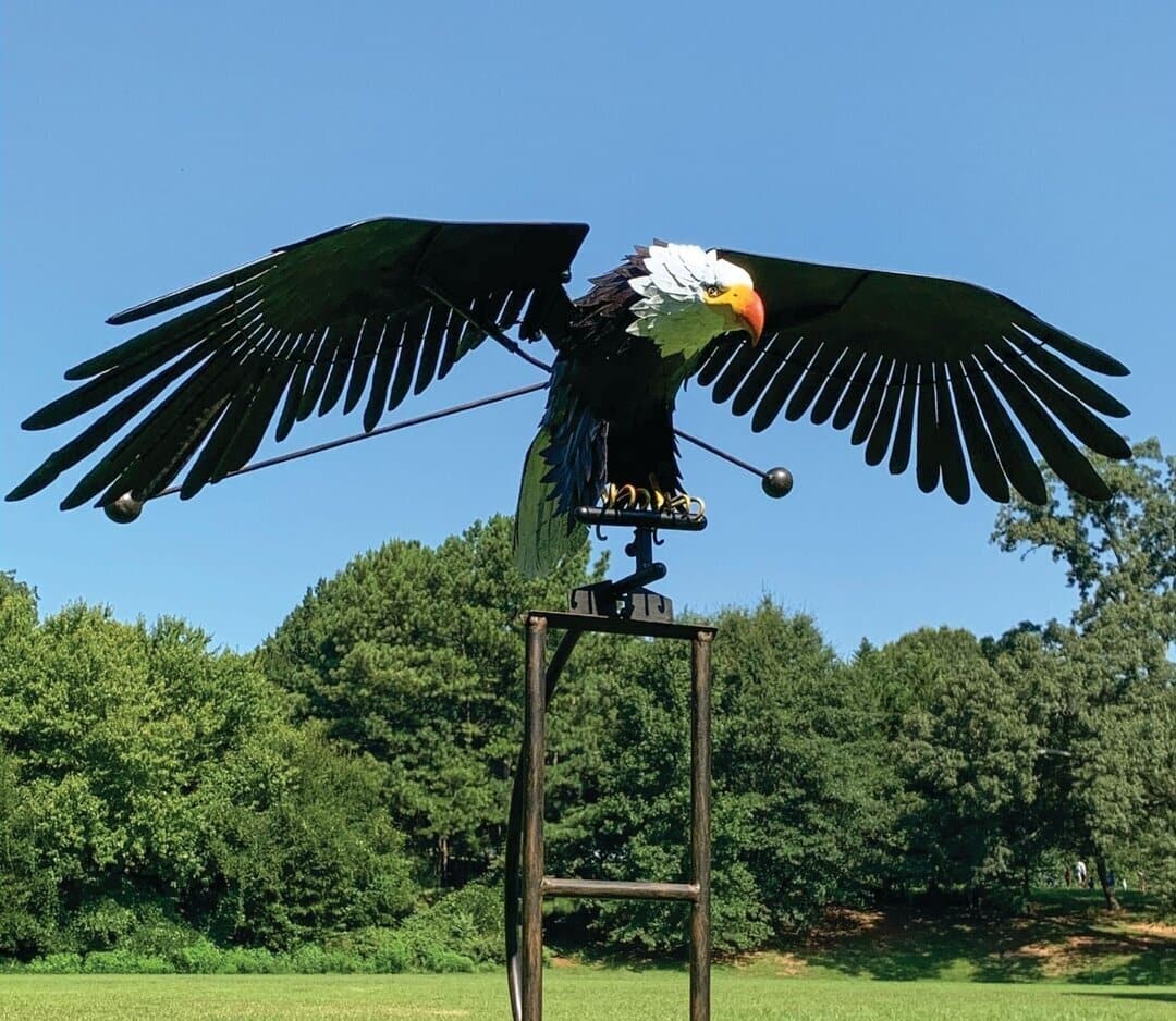 Moulin à vent de jardin en métal décoratif oiseau ou aigle sur pied pour terrasse ou pelouse – Décoration de jardin avec ailes mobiles | Sulvida
