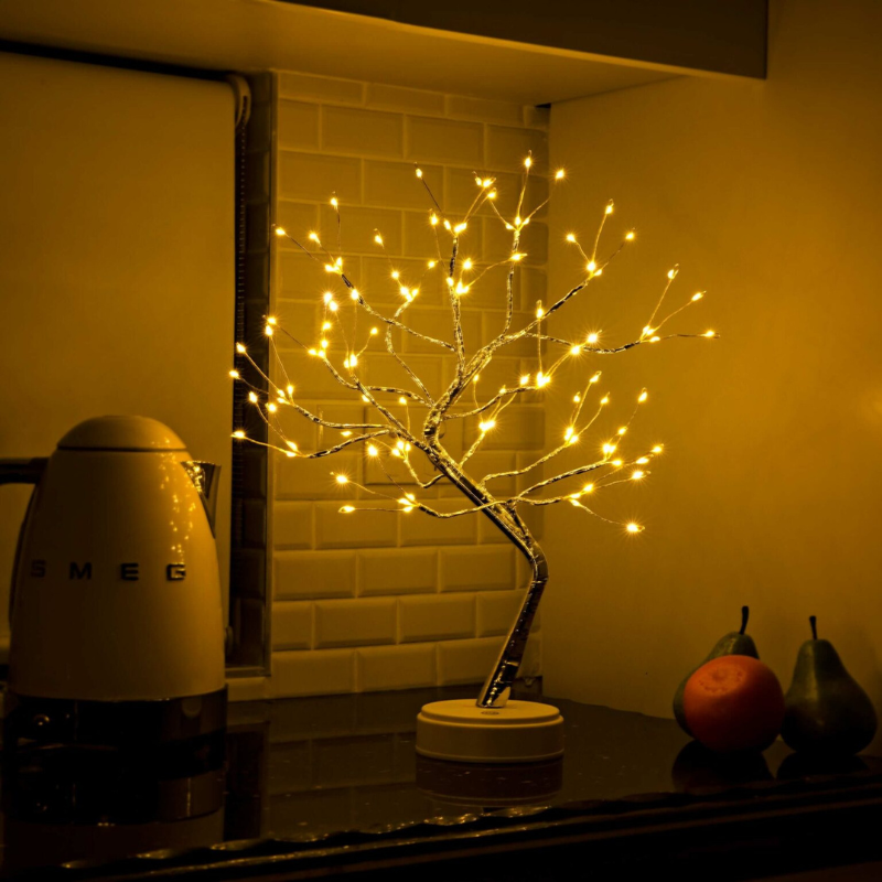 Arbre LED décoratif avec éclairage – arbre artificiel lumineux et chaleureux pour l’intérieur et l’extérieur – feuilles interchangeables – vert, rose et bleu | Sulvida