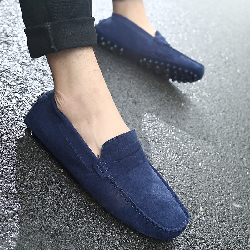 Mocassins pour hommes en daim, au style casual moderne et au design confortable pour un usage quotidien | Sulvida