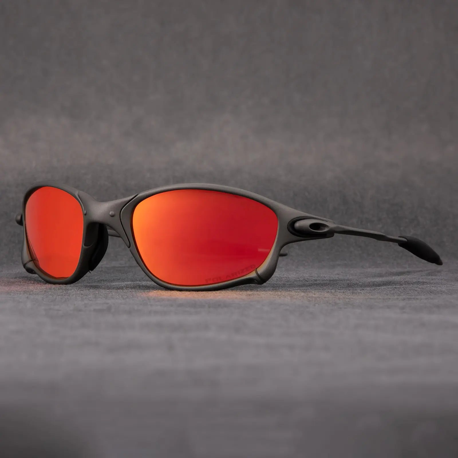 Lunettes de soleil sportives polarisées avec monture métallique et verres miroirs rouges pour le cyclisme, la conduite et les activités de plein air | Sulvida