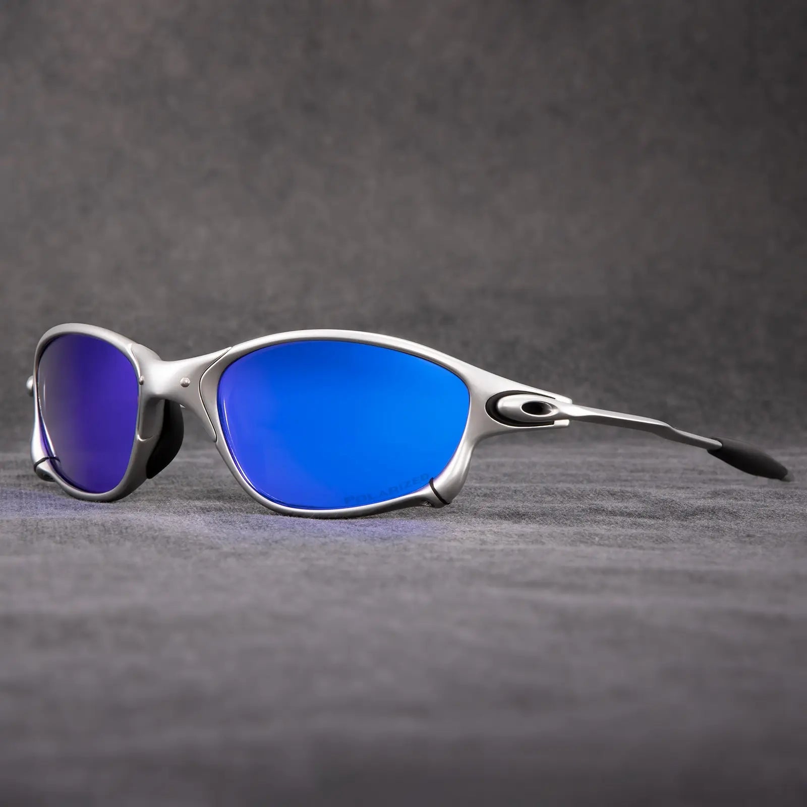 Lunettes de soleil sportives polarisées avec monture métallique et verres miroirs rouges pour le cyclisme, la conduite et les activités de plein air | Sulvida