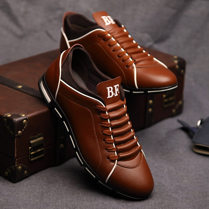 Baskets décontractées pour hommes à lacets bas, confortables et robustes – Chaussures de sport et de randonnée pour un usage quotidien, en similicuir PU et disponibles en plusieurs couleurs | Sulvida