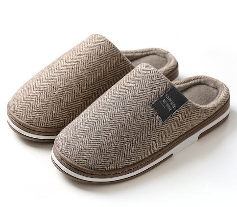 Pantoufles pour hommes avec semelle antidérapante et doublure épaisse en peluche – Chaussons à enfiler marron, gris clair, rouges ou roses – Chaussures chaudes et confortables du 36 au 45 | Sulvida