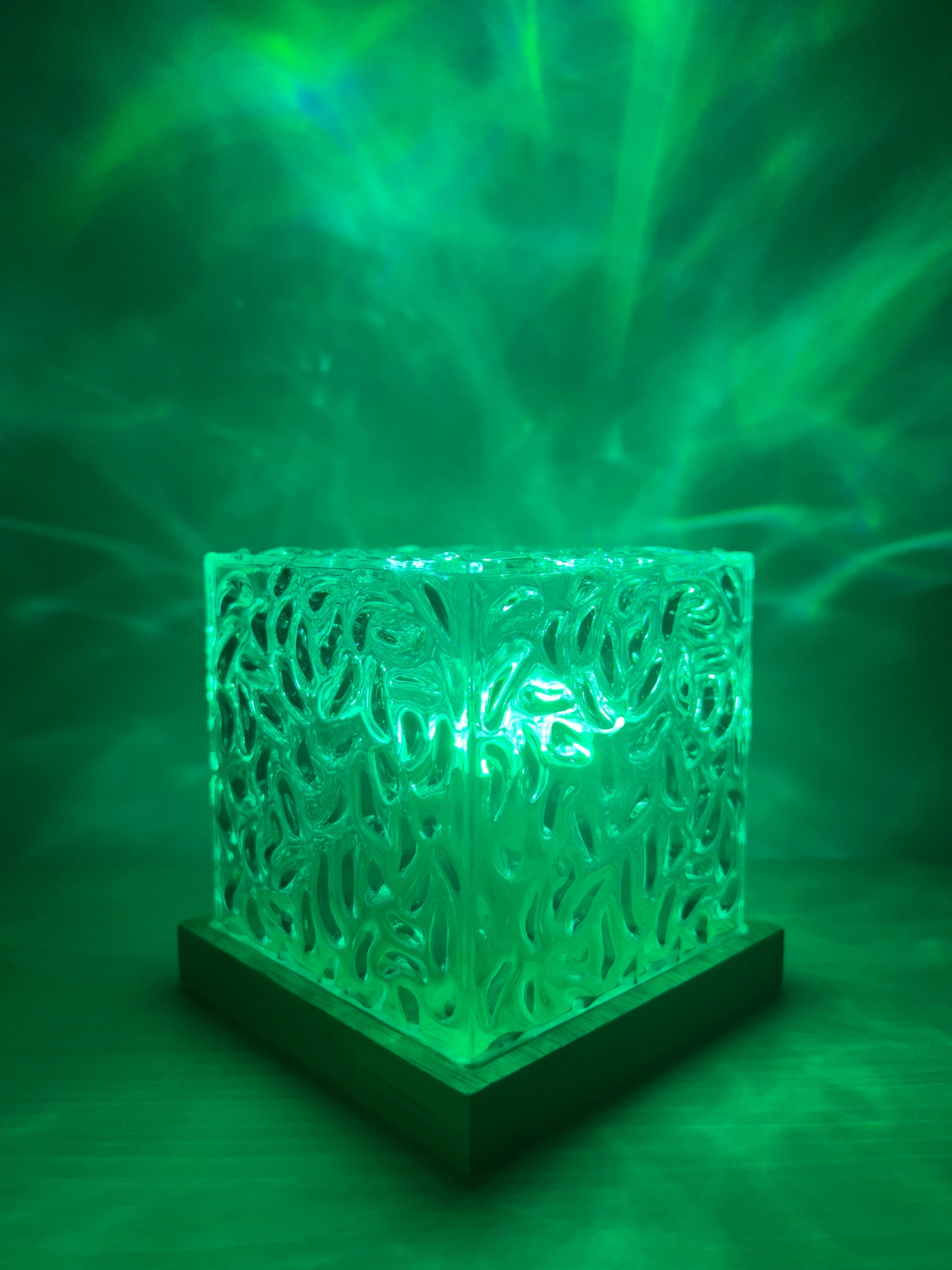 Veilleuse LED projecteur de vagues océaniques avec télécommande – Éclairage d’ambiance apaisant avec effet de vagues et changement de couleur pour chambre et chambre d’enfant | Sulvida