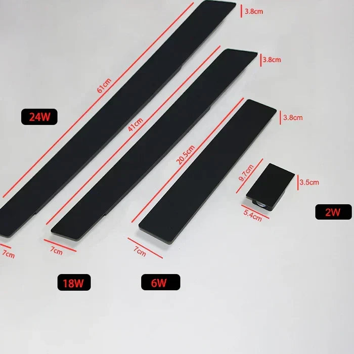 Applique murale extérieure résistante aux intempéries avec boîtier robuste en aluminium, étanche IP65, design moderne pour jardin, terrasse, allée et entrée | Sulvida