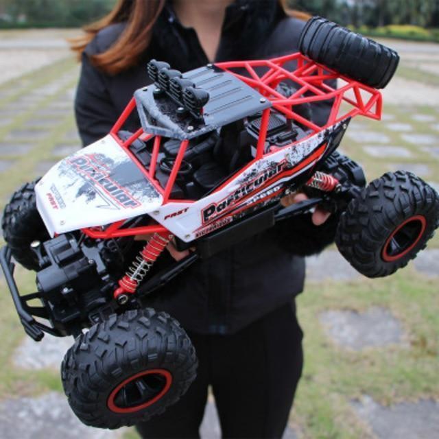 Monster truck télécommandé RC 4x4 tout-terrain avec pneus en caoutchouc pour enfants et adultes | Sulvida