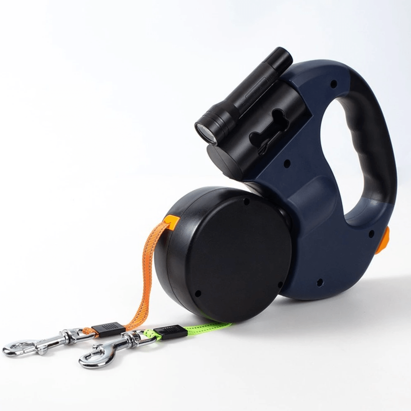 Laisse double rétractable pour chiens avec lampe de poche et rotation à 360° pour deux chiens jusqu’à 40 kg chacun – Mécanisme anti-enchevêtrement, bandes réfléchissantes, commande à une main, promenade sécurisée le soir | Sulvida