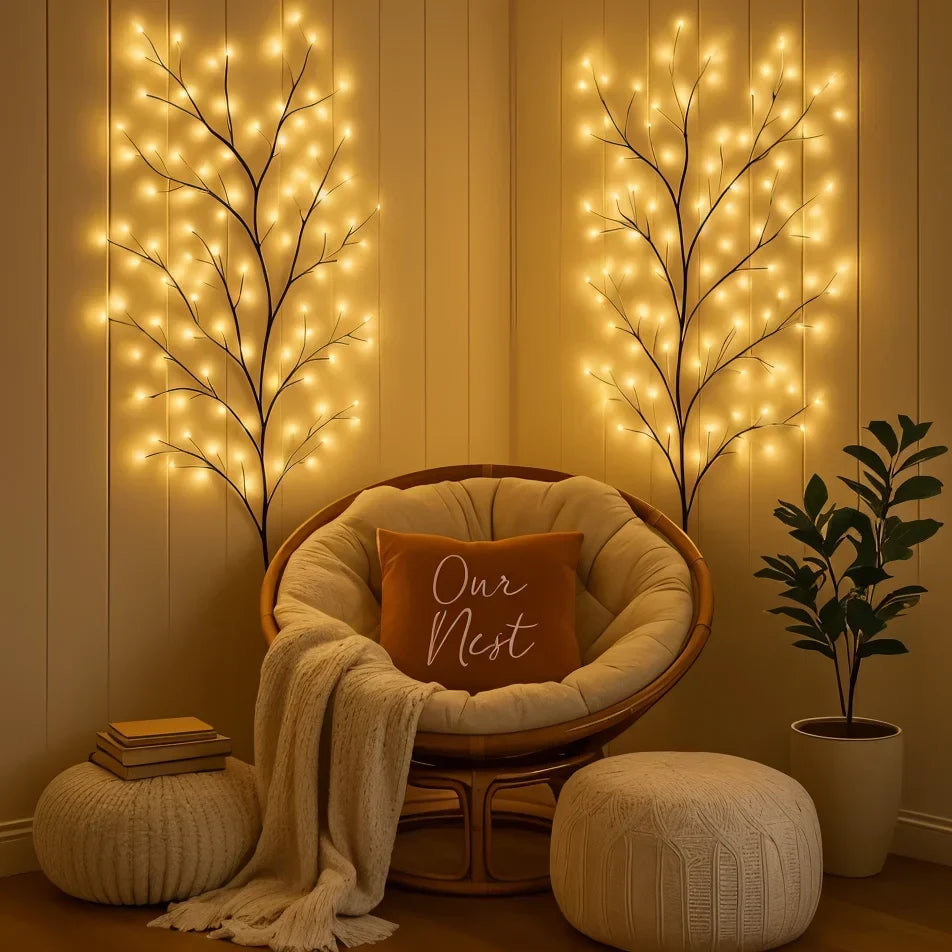 Applique murale décorative LED en forme de branche de saule avec 144 lumières blanc chaud et 18 branches pour un éclairage d’ambiance – 2,3 mètres avec télécommande, branche lumineuse à intensité réglable pour salon, chambre ou terrasse | Sulvida
