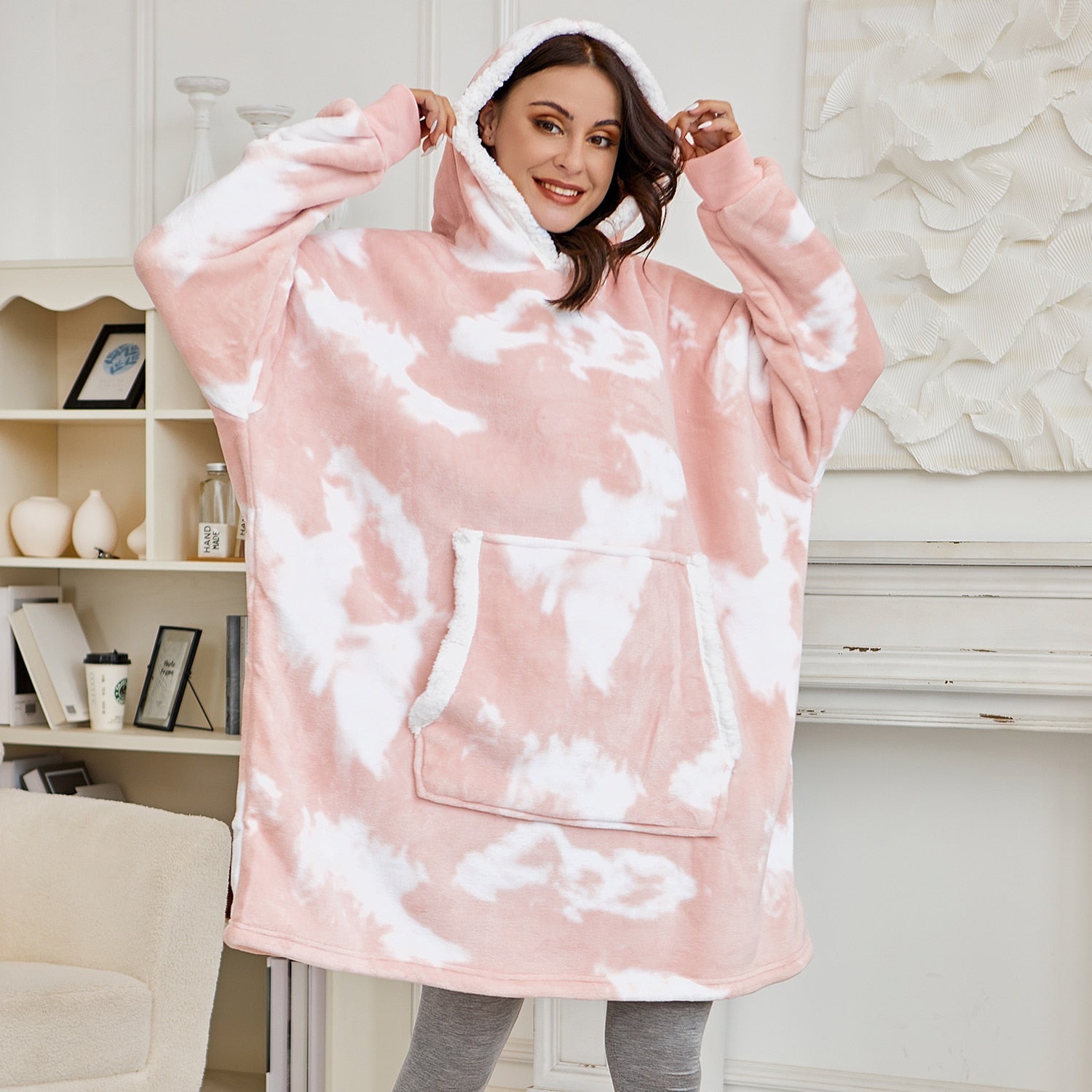 Couverture à capuche chaude type hoodie – Vêtement d’intérieur doux en polaire avec capuche et poches pour un confort ultime à la maison | Sulvida
