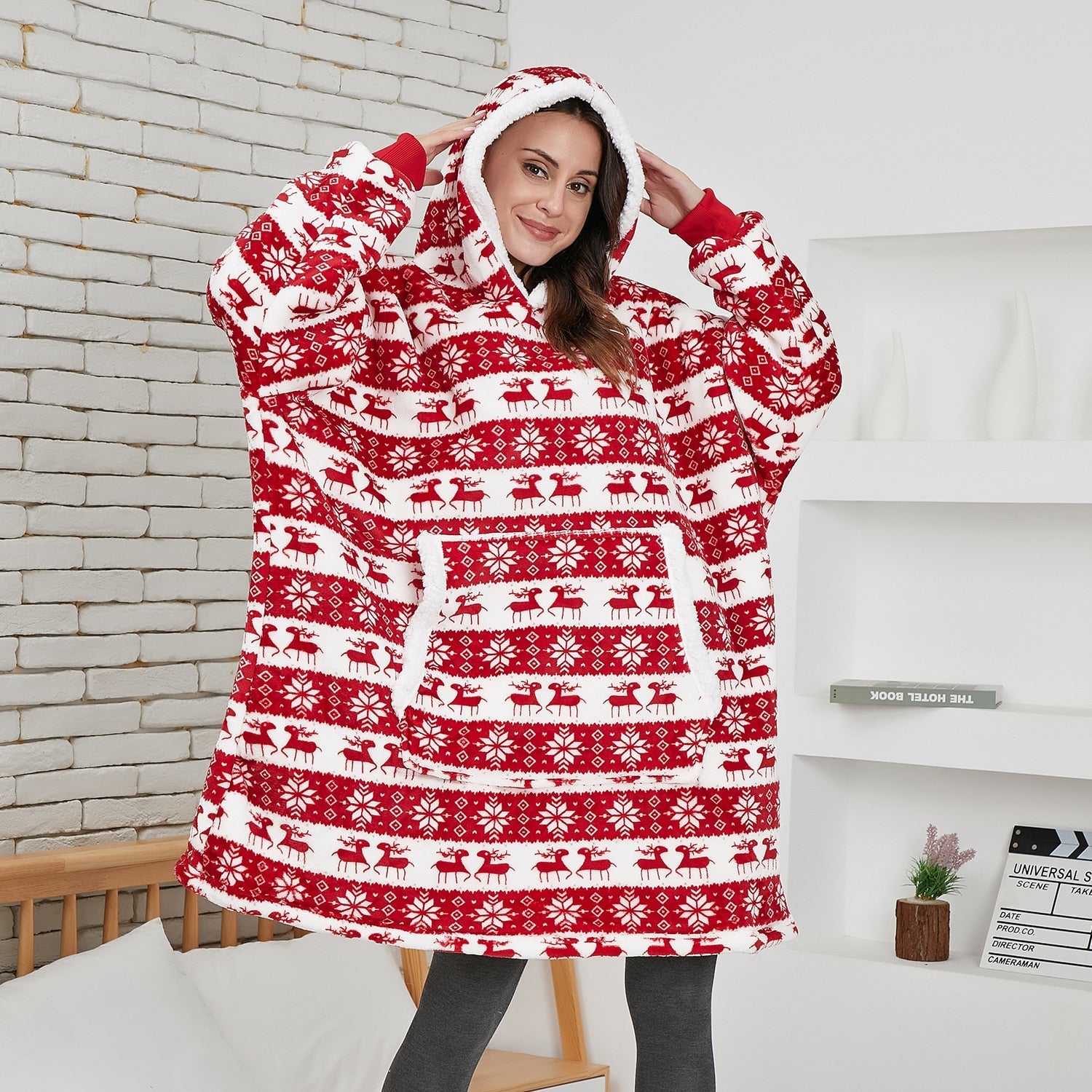 Couverture à capuche chaude type hoodie – Vêtement d’intérieur doux en polaire avec capuche et poches pour un confort ultime à la maison | Sulvida