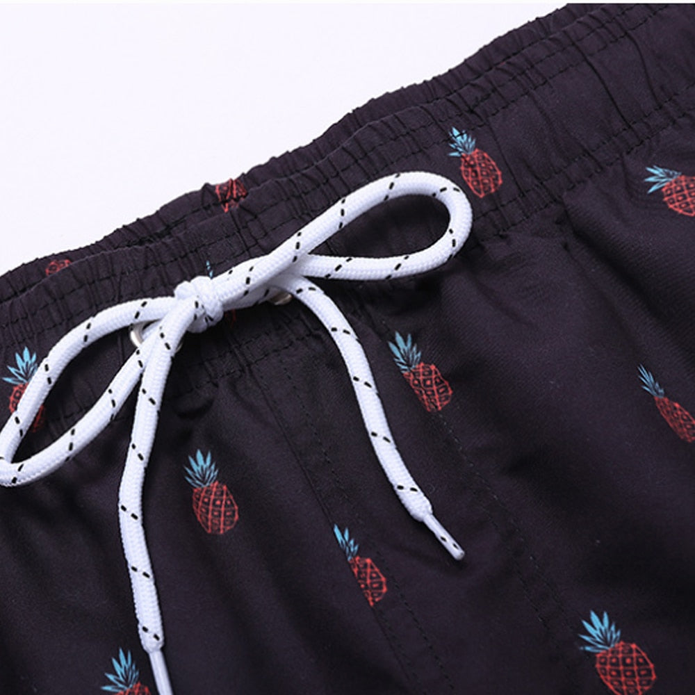 Short de bain pour hommes avec imprimé tropical et cordon réglable – Short de plage à séchage rapide en 9 variantes pour l’été et les vacances | Sulvida