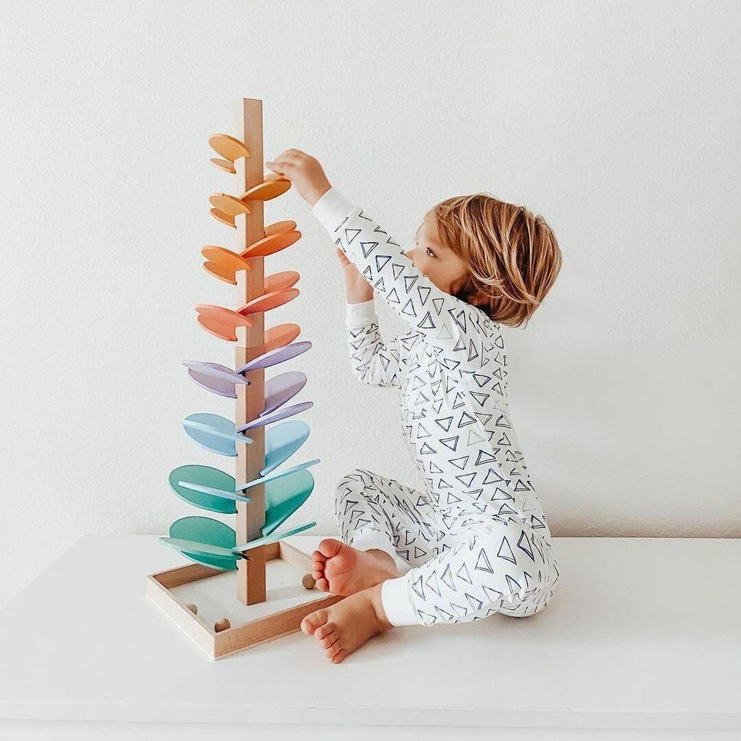 Circuit de billes en bois arc-en-ciel avec sons, 71cm – jouet éducatif Montessori pour enfants avec expériences de couleurs et de sons | Sulvida
