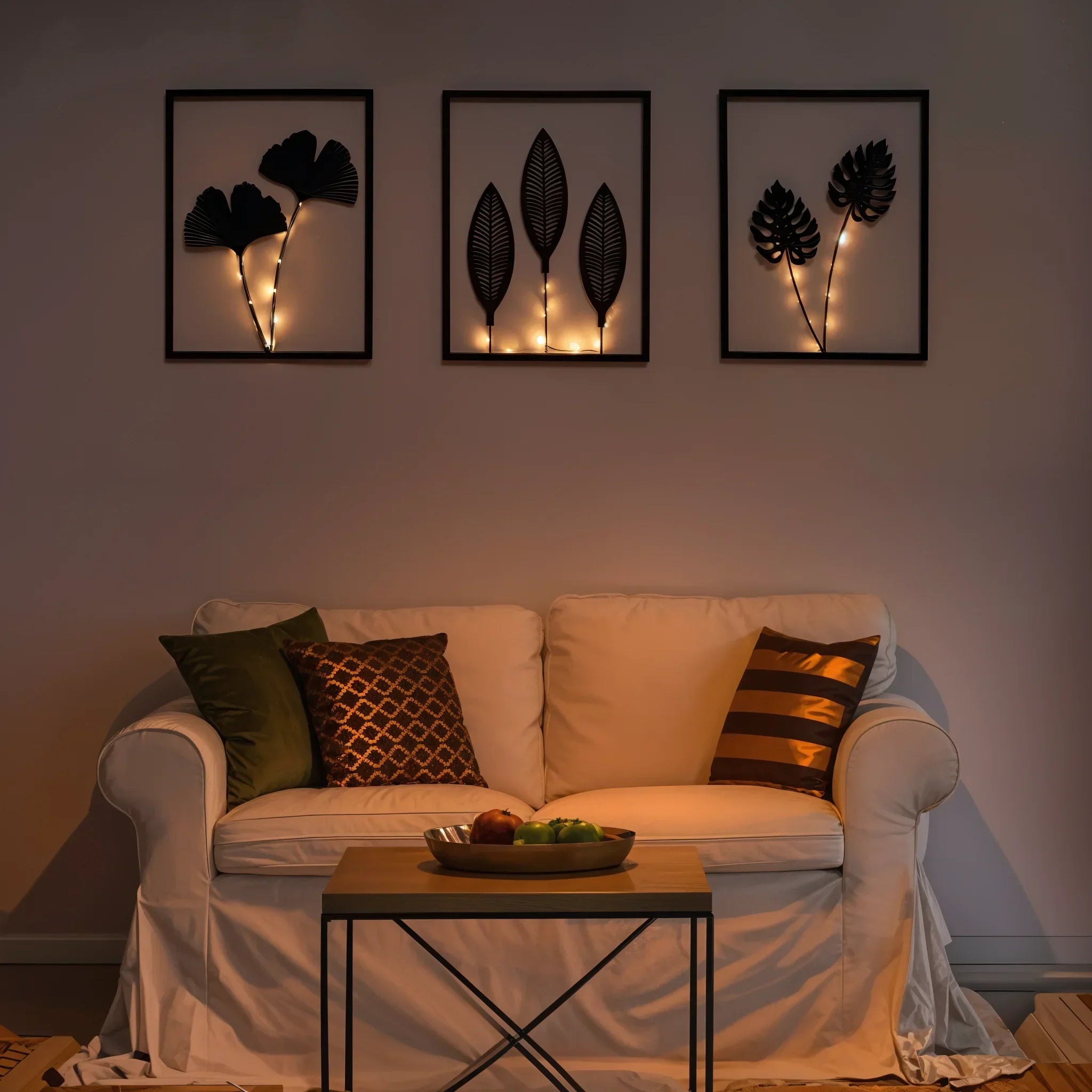 Cadre LED décoratif avec motif de feuilles et changement de couleur pour une décoration intérieure chaleureuse, 40x30 cm | Sulvida