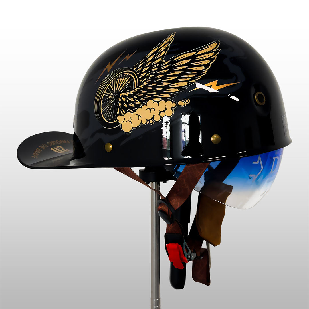 Demi-casque de moto de style casquette de baseball avec design d’ailes dorées, look vintage, coque en ABS, casque de protection pour moto, scooter, chopper et cruiser M L XL 2XL | Sulvida