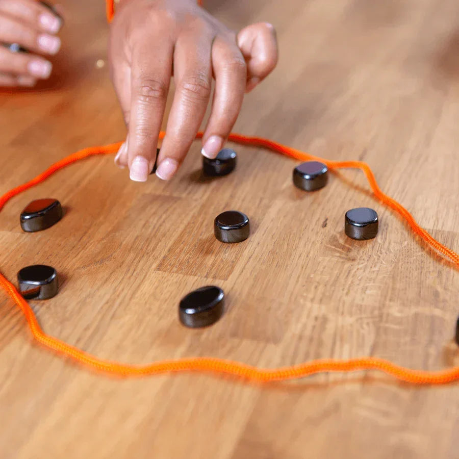 Jeu d’échecs magnétique pour enfants – Jeu de stratégie éducatif pour développer la concentration et la motricité | Sulvida