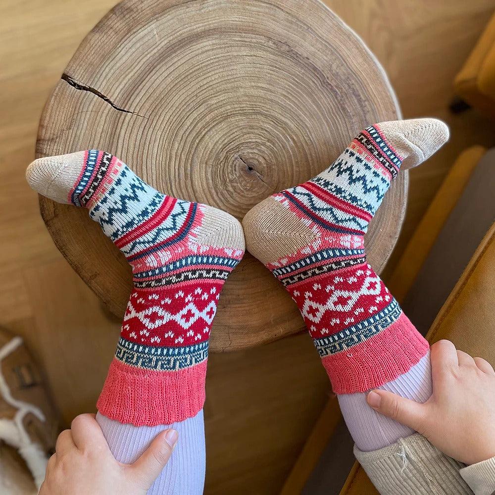 Chaussettes scandinaves en laine pour l’hiver – chaussettes tricotées chaudes au motif intemporel pour hommes et femmes – mélange de laine et de coton de haute qualité – lot de 5 paires | Sulvida